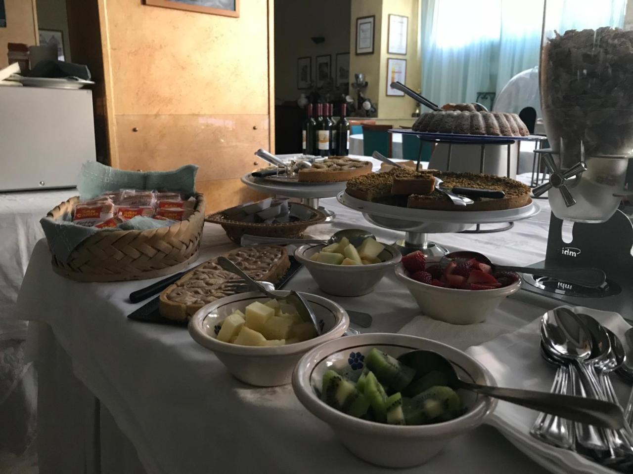 Hotel Ristorante Mommo Polistena Экстерьер фото